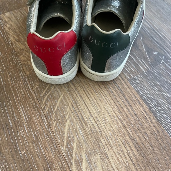 Toddler GUCCI Velcro shoes! Size 10.5 (27) - Picture 8 of 8